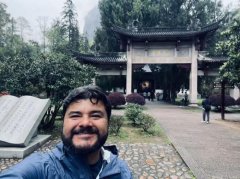 东西问丨塞斯奎维尔：如何在冲突与多元中寻找“和”的共生之道？